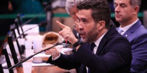 janones-e-suspenso-por-tres-meses-em-conselho-de-etica-da-camara