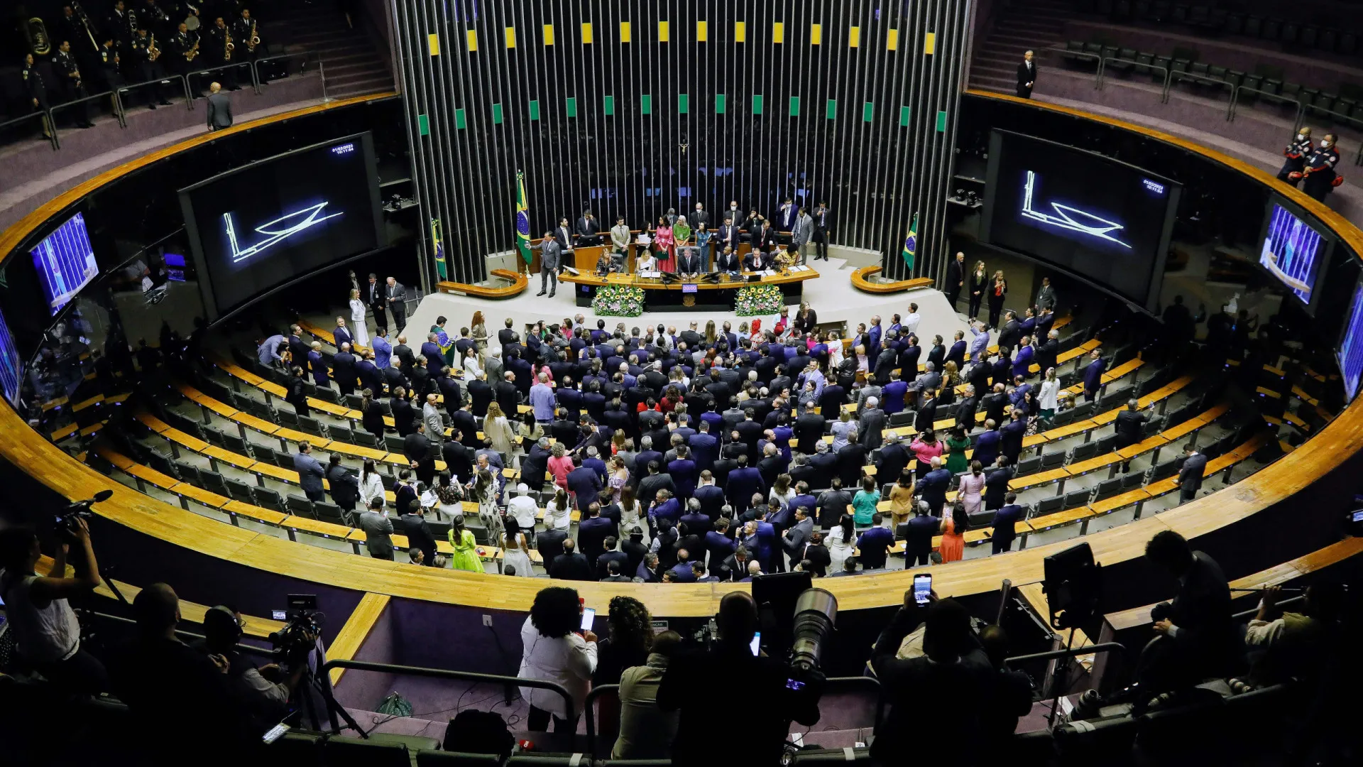 sete-deputados-estreiam-na-camara-nesta-semana;-veja-quem-sao