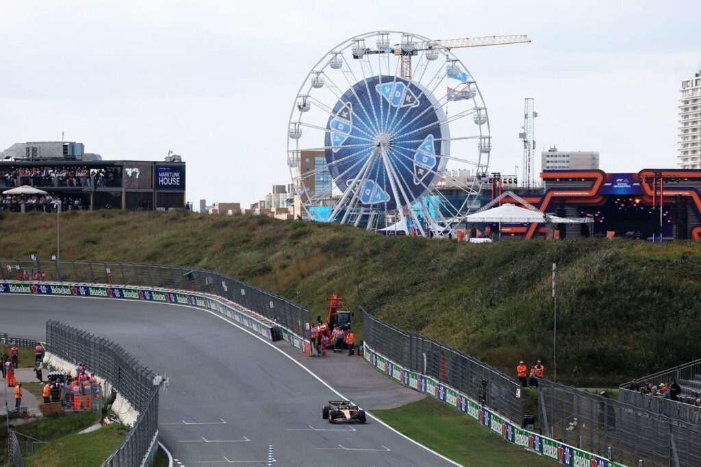 f1:-com-pole-de-piastri-e-primeira-fila-da-mclaren,-confira-o-grid-de-largada-para-o-gp-da-holanda