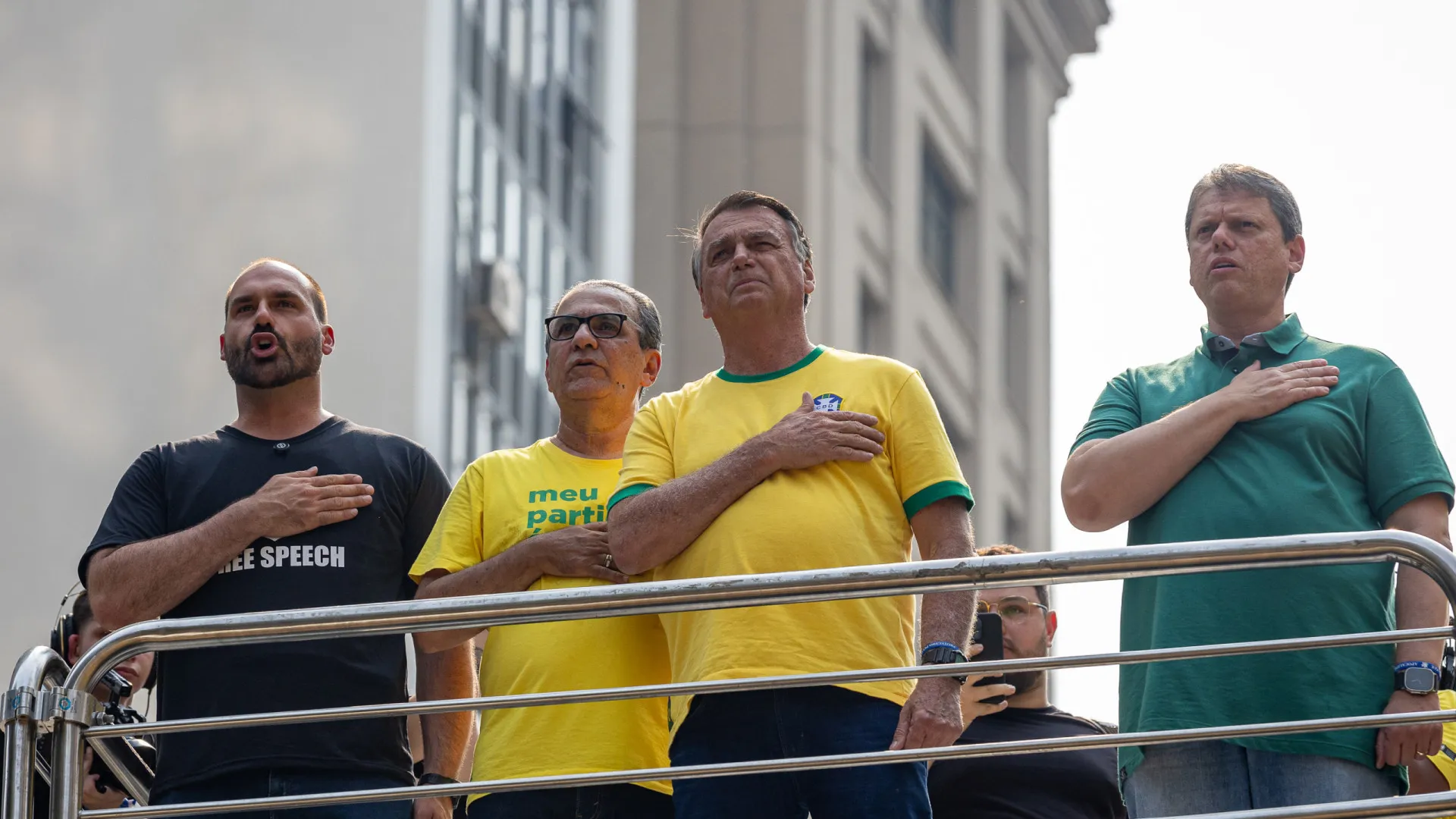 bolsonaristas-oscilam-entre-ignorar-telefonema-e-dizer-que-lula-cai-em-armadilha-de-trump