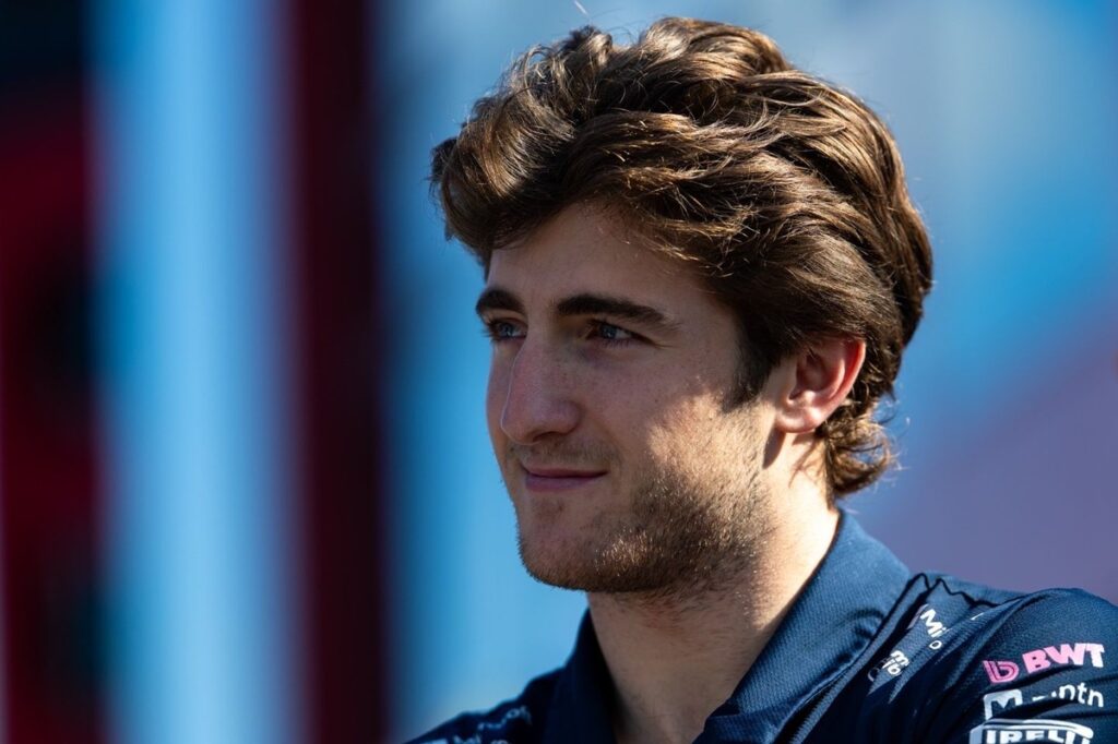 f1:-doohan-pode-assumir-vaga-de-reserva-da-haas-em-2026,-diz-jornalista