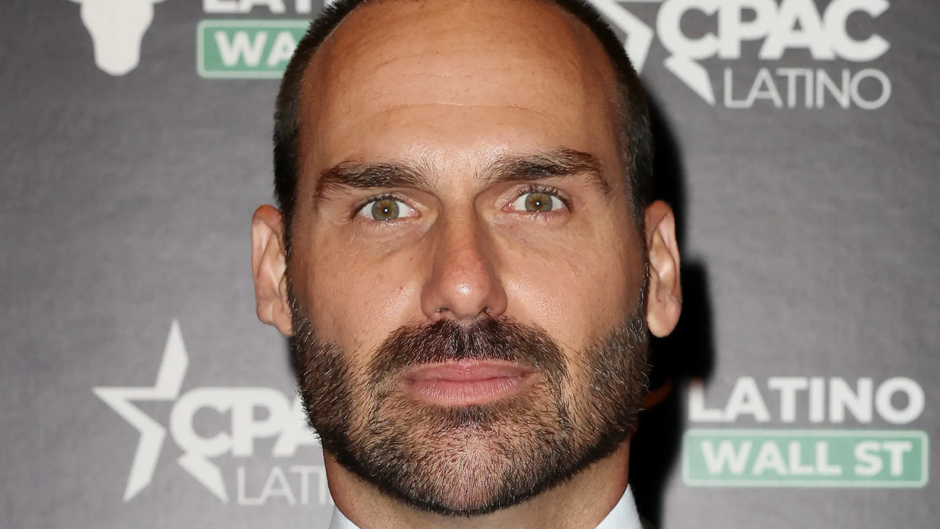 eduardo-diz-que-lula-ficou-incomodado-por-elogio-de-trump-a-bolsonaro