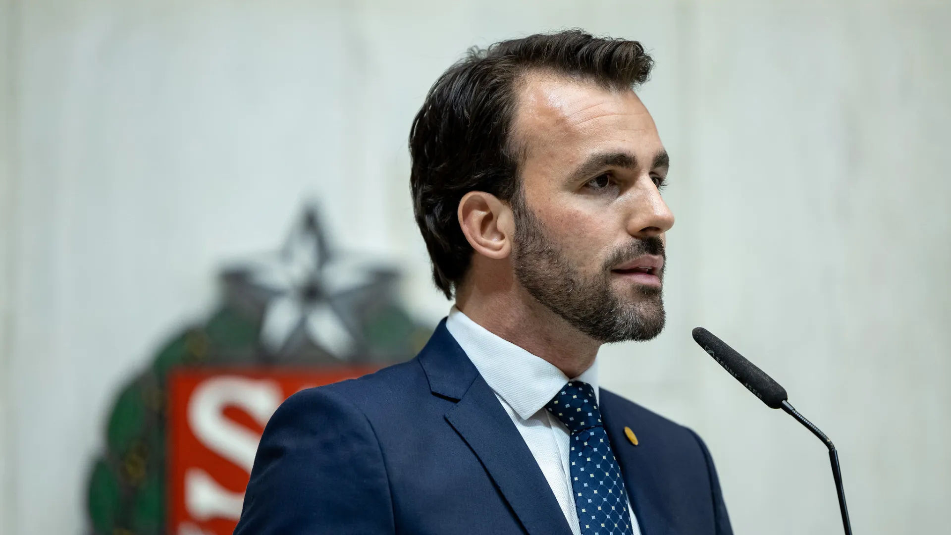 promotoria-denuncia-lucas-bove-e-pede-prisao-por-descumprir-medidas-protetivas