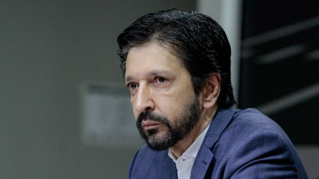 apos-defender-bolsonaro,-nunes-diz-que-e-‘dificil-entender’-rompimento-da-tornozeleira