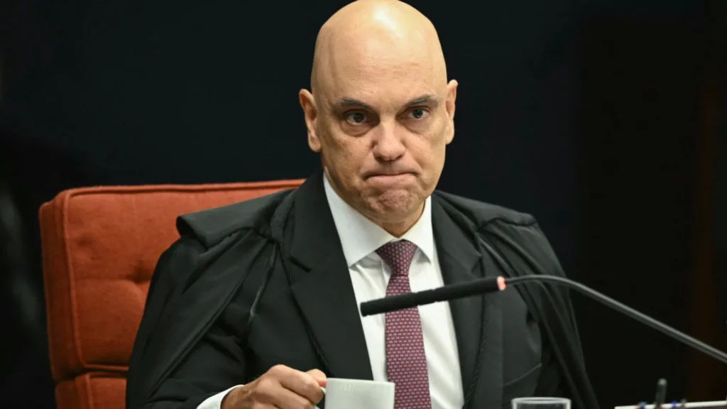 stf-referenda-prisao-de-bolsonaro,-e-decisao-de-moraes-para-cumprimento-da-pena-e-iminente