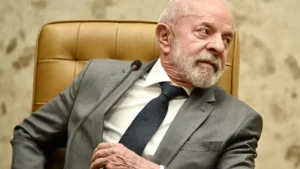 lula-provoca-romeu-zema-e-diz-que-adversario-‘nao-aprendeu-a-descascar-banana’