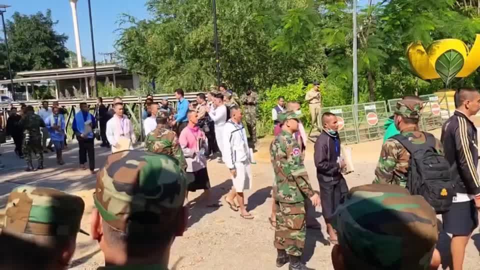 tailandia-liberta-soldados-cambojanos-sob-novo-acordo-de-cessar-fogo