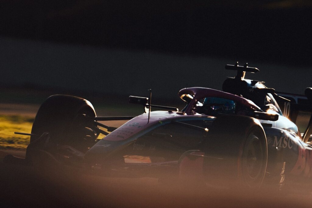 renault-e-acusada-de-“mentiras-e-traicao”;-futuro-de-antiga-fabrica-de-motores-de-f1-e-incerto