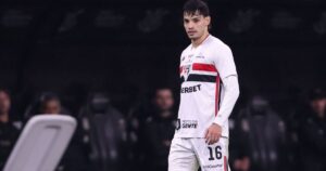 stjd-absolve-bobadilla-por-gesto-polemico-em-classico-com-o-corinthians