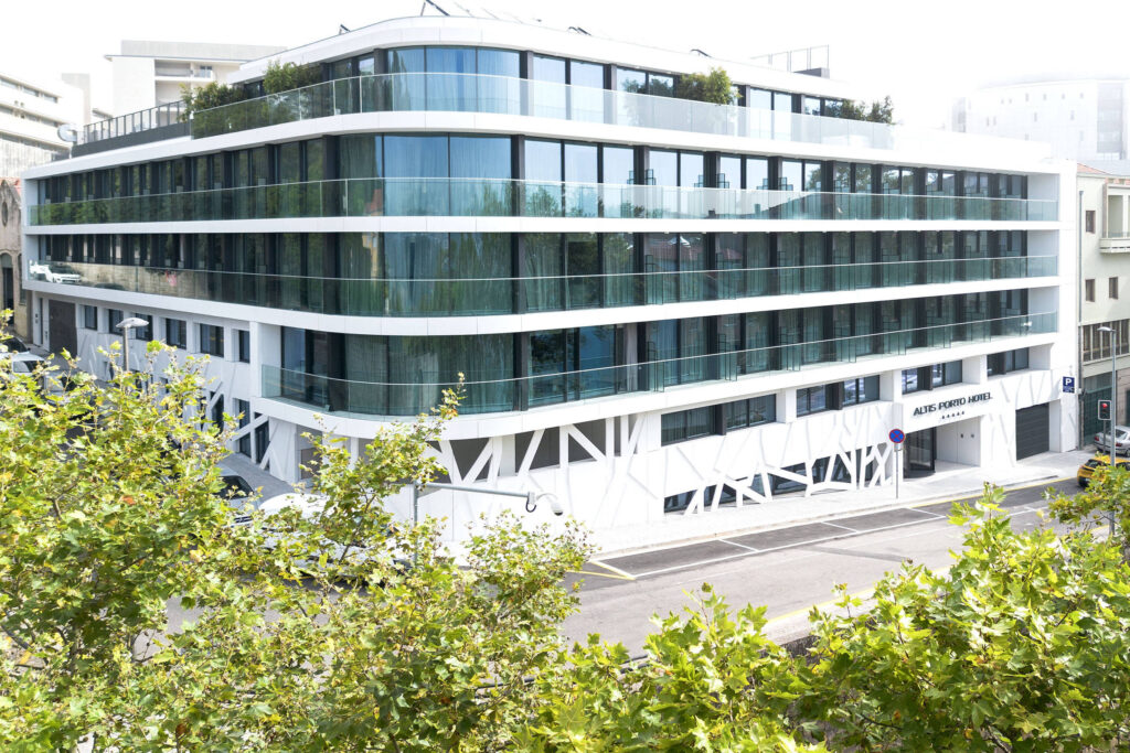 altis-hotel,-no-porto,-aposta-em-wellness-e-arquitetura-contemporanea