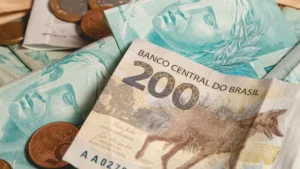 brasil-ganha-9.215-novos-milionarios-no-ultimo-ano,-mas-desigualdade-permanece-alta