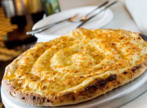 ciencia-demonstra-que-comer-pizza-no-jantar-da-pesadelos