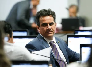 filhos-de-bolsonaro-vao-obedecer-pai-em-2026,-diz-ciro-nogueira