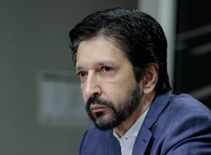 apos-defender-bolsonaro,-nunes-diz-que-e-‘dificil-entender’-rompimento-da-tornozeleira