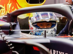 f1:-“tudo-esta-indo-contra-mim-ate-agora”,-desabafa-tsunoda-apos-reves-em-las-vegas