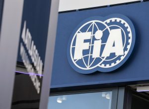 em-mudanca-no-regulamento-da-fia,-comissarios-da-f1-poderao-reverter-suas-proprias-decisoes
