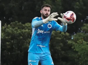 inter-tem-interesse-na-contratacao-de-matheus-cunha,-goleiro-do-cruzeiro