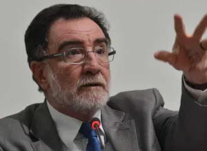 patrus-ananias-confirma-pre-candidatura-ao-governo-de-minas-pelo-pt